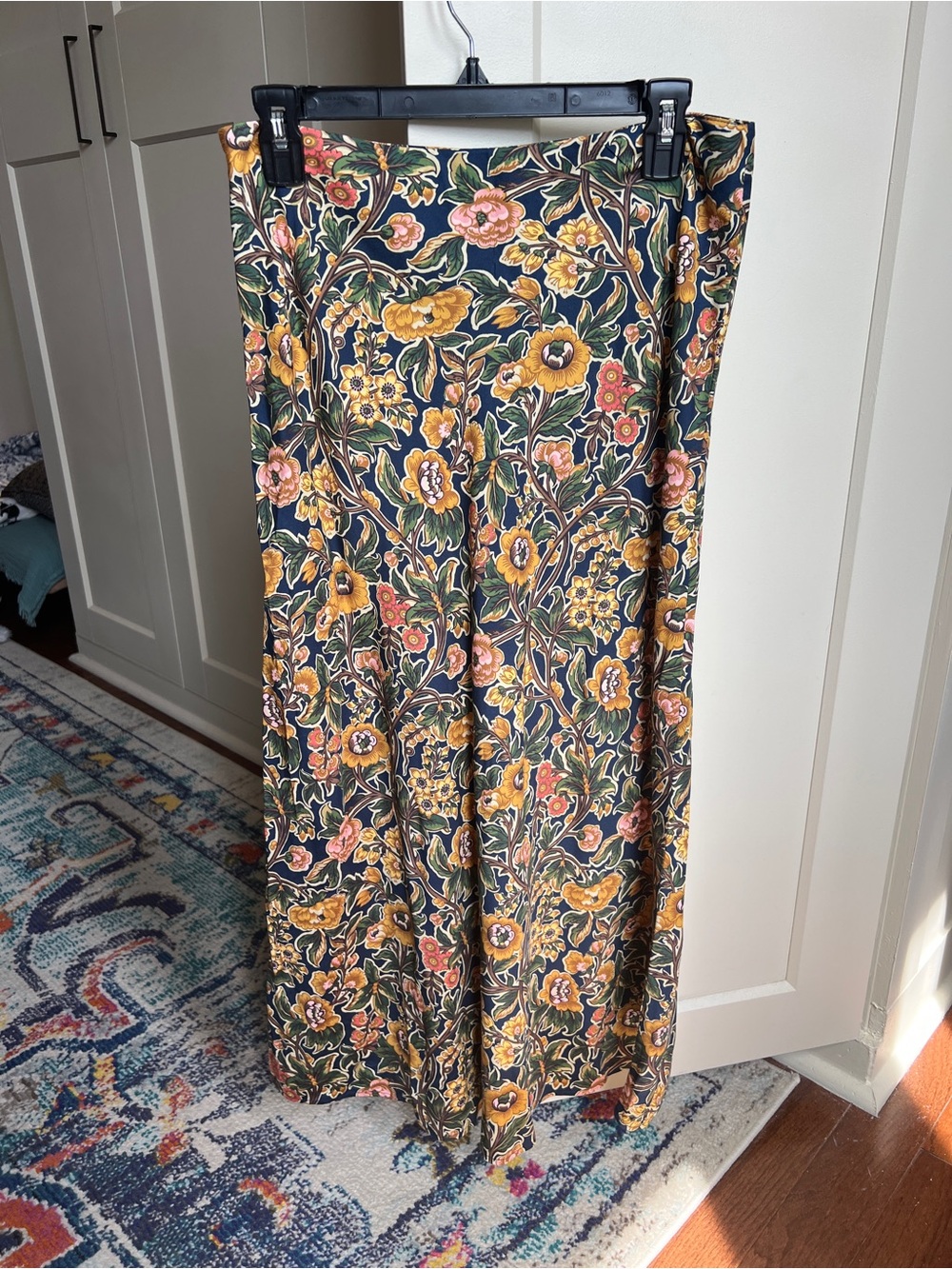 J.McLaughlin Adelyn Silk Blend Floral Midi Skirt size 10 - Picture 2 of 6